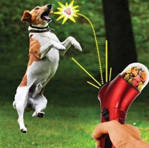 Pet Treat Launcher – Fun Catapult Feeder for Dogs